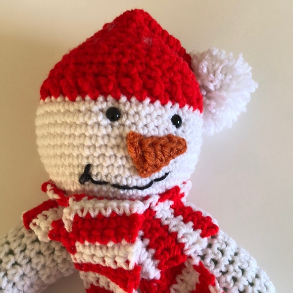 Handmade Crochet Snowman Wreath White Red - Picture 5 of 9